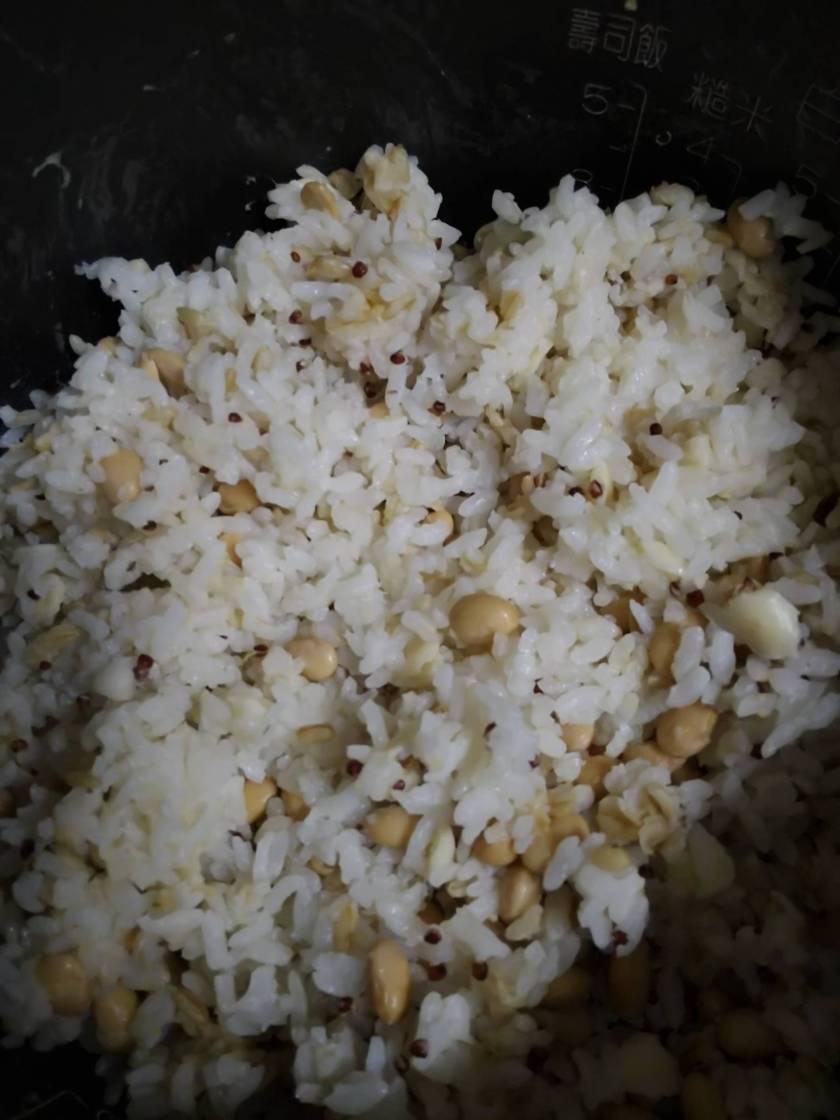20170709-紅藜黃豆糙米飯